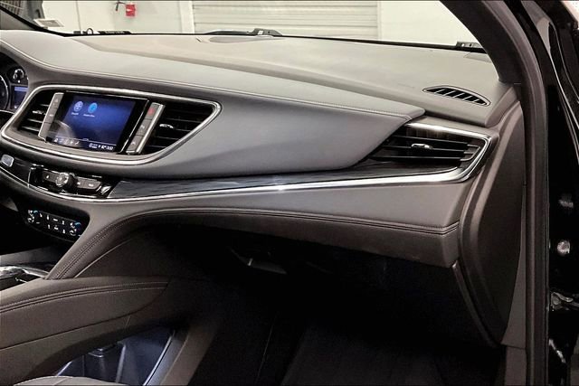 Used 2023 Buick Enclave Essence w/ Sport Touring Edition AWD/4WD image 19