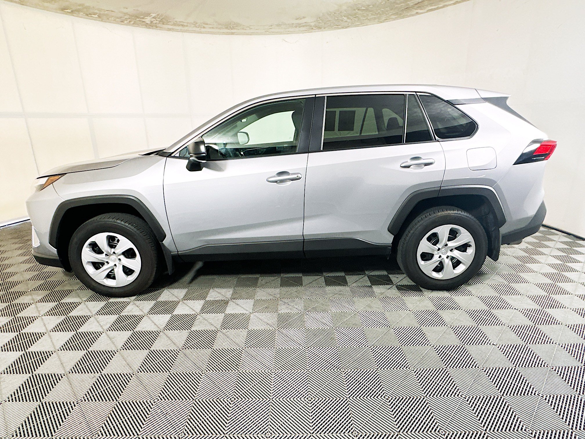 Used 2025 Toyota RAV4 LE FWD image 6