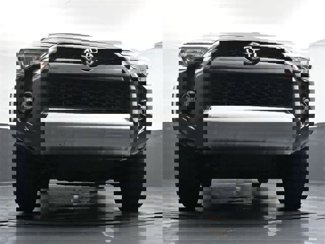 Used 2018 Toyota 4Runner TRD Off-Road image 31