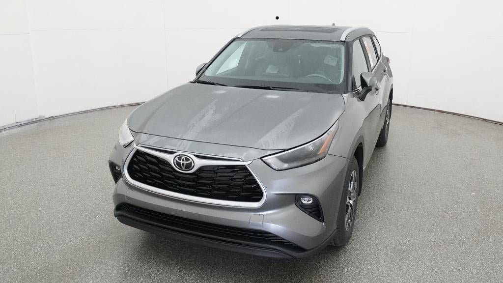 New 2026 Toyota Highlander XLE AWD/4WD image 16