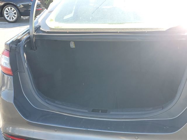 Used 2015 Ford Fusion SE w/ Equipment Group 202A image 7