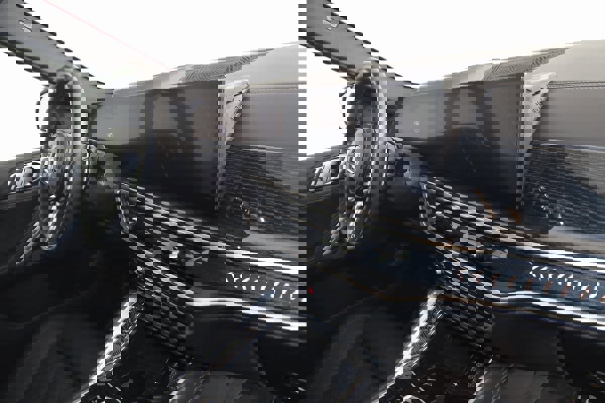 Used 2024 BMW X6 xDrive40i w/ Premium Package image 60