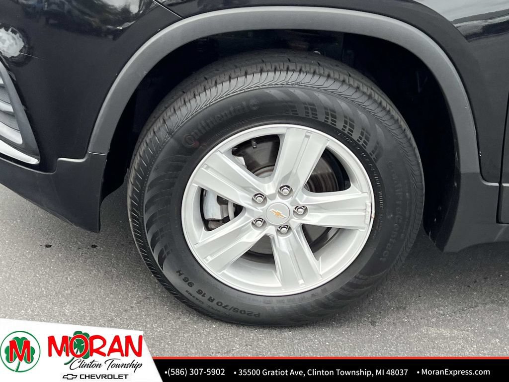 Certified 2022 Chevrolet Trax LT w/ Driver Confidence Package AWD/4WD image 11