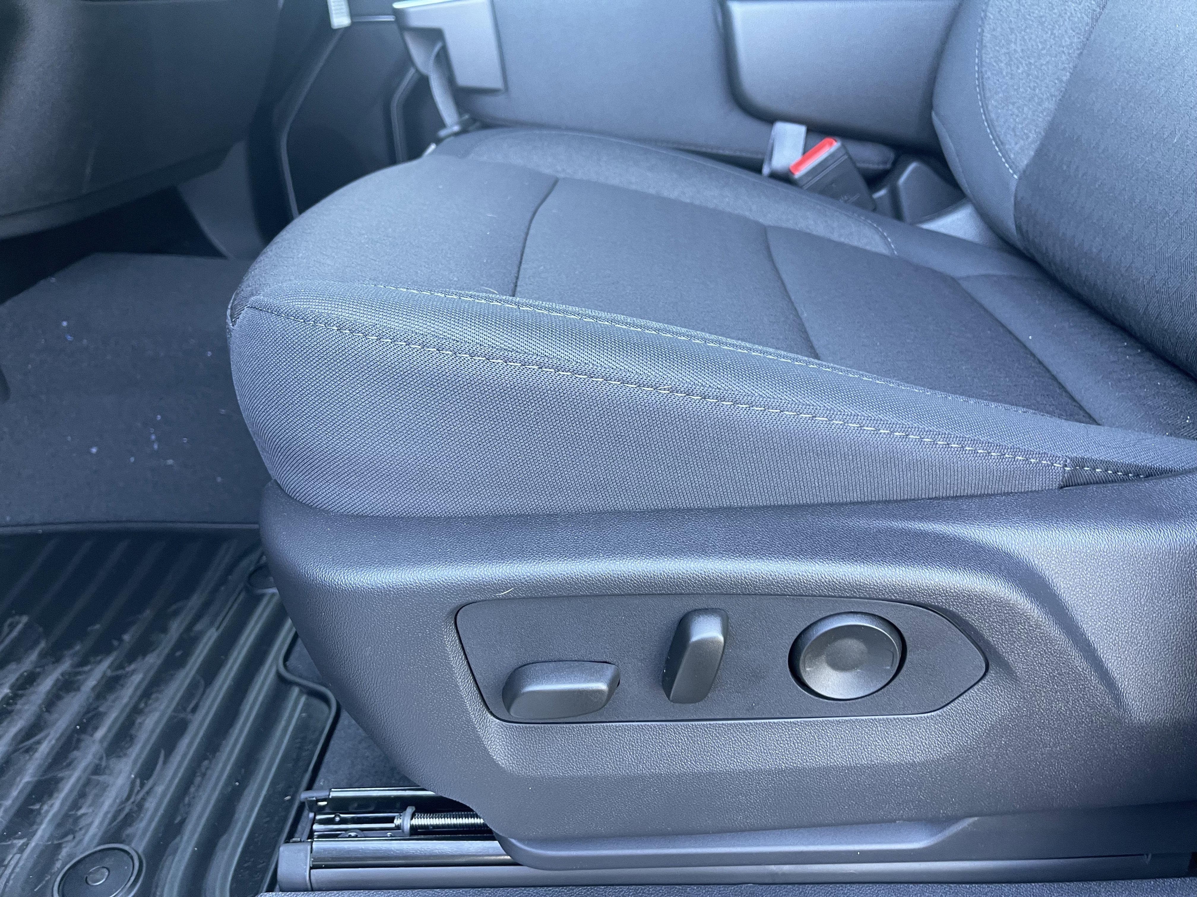 New 2026 Chevrolet Silverado 2500 LT w/ Z71 Chrome Sport Edition image 14