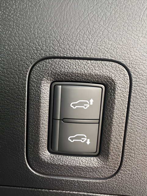 New 2026 Nissan Armada PRO-4X w/ Captain's Chari Seat Package AWD/4WD image 33