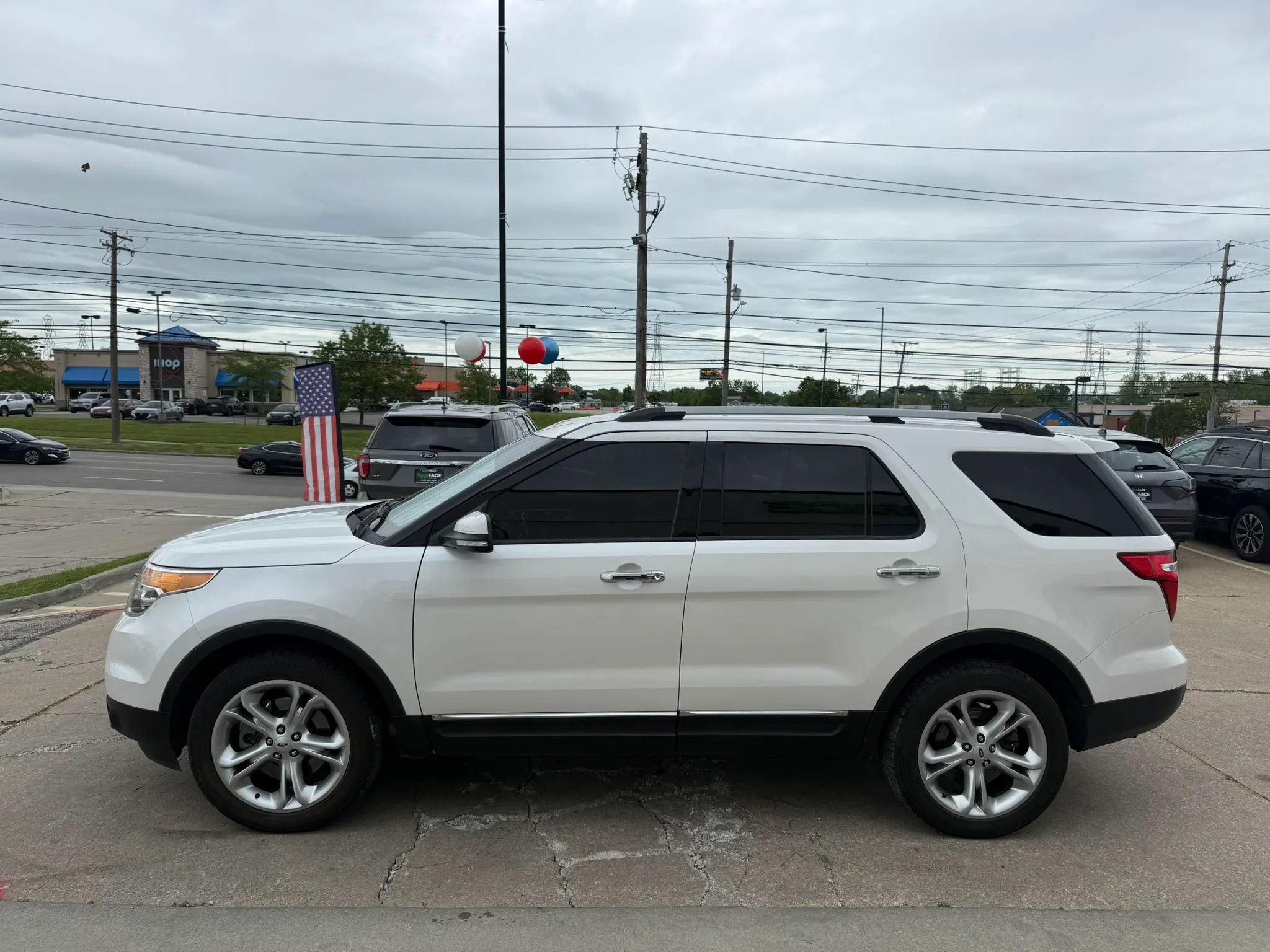 Used 2015 Ford Explorer Limited w/ Equipment Group 301A AWD/4WD image 7