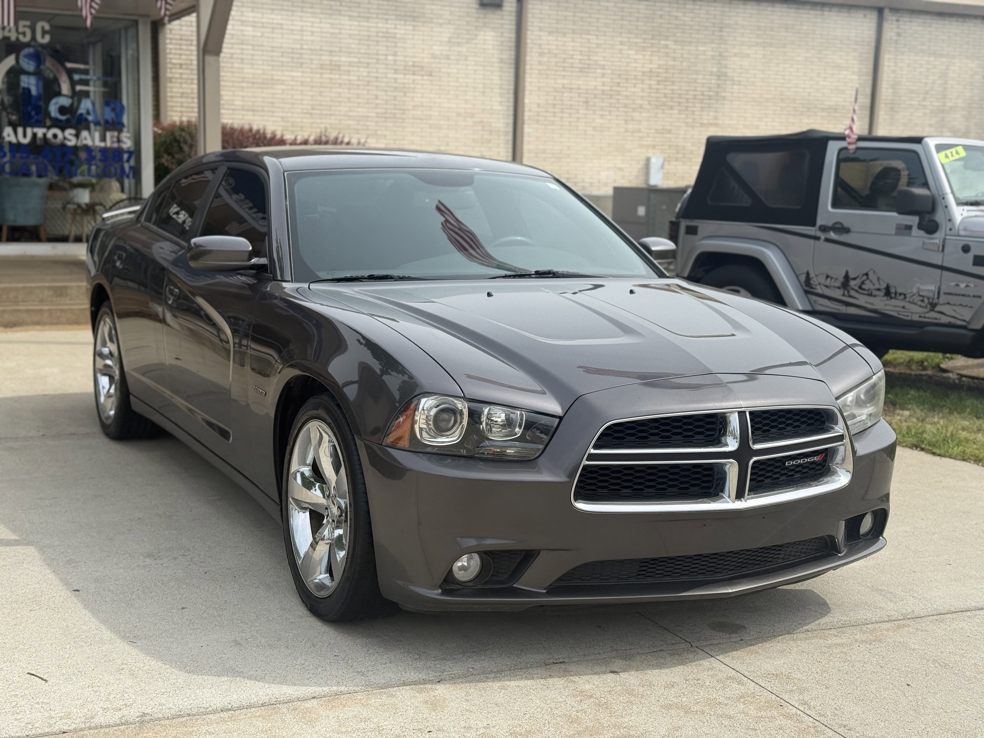Used 2014 Dodge Charger R/T w/ Wheels & Tunes Group RWD image 3