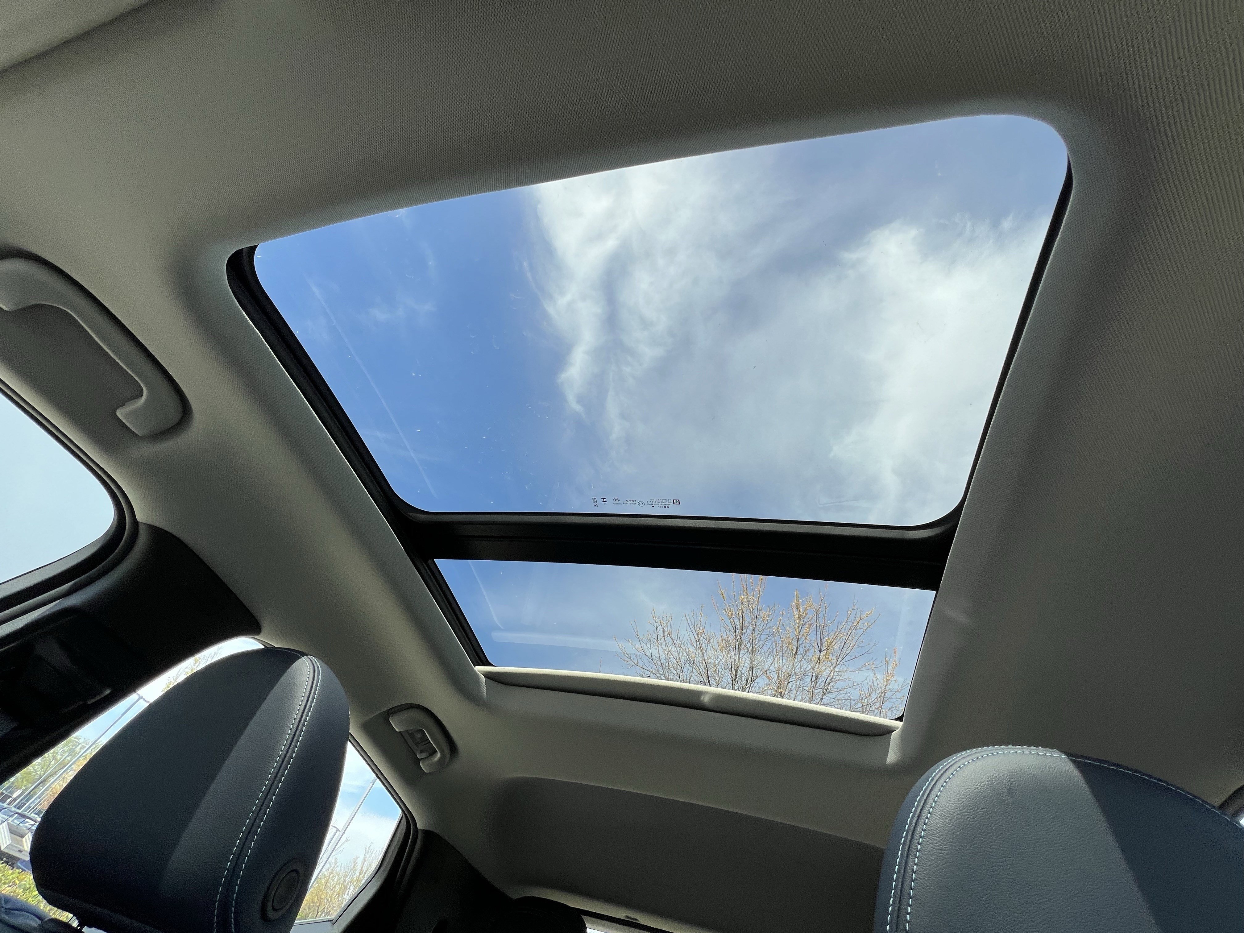 Used 2023 Chevrolet Bolt EUV Premier w/ Sun & Sound Package image 28