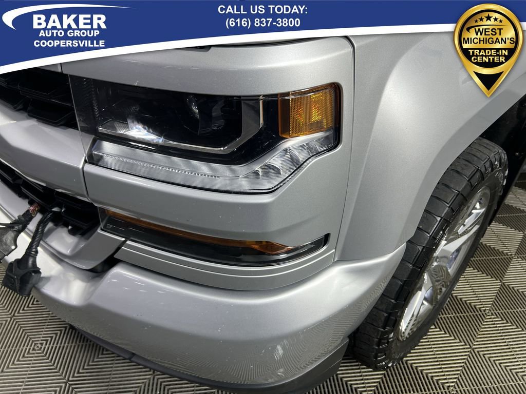 Used 2018 Chevrolet Silverado 1500 Custom w/ Custom Value Package image 33