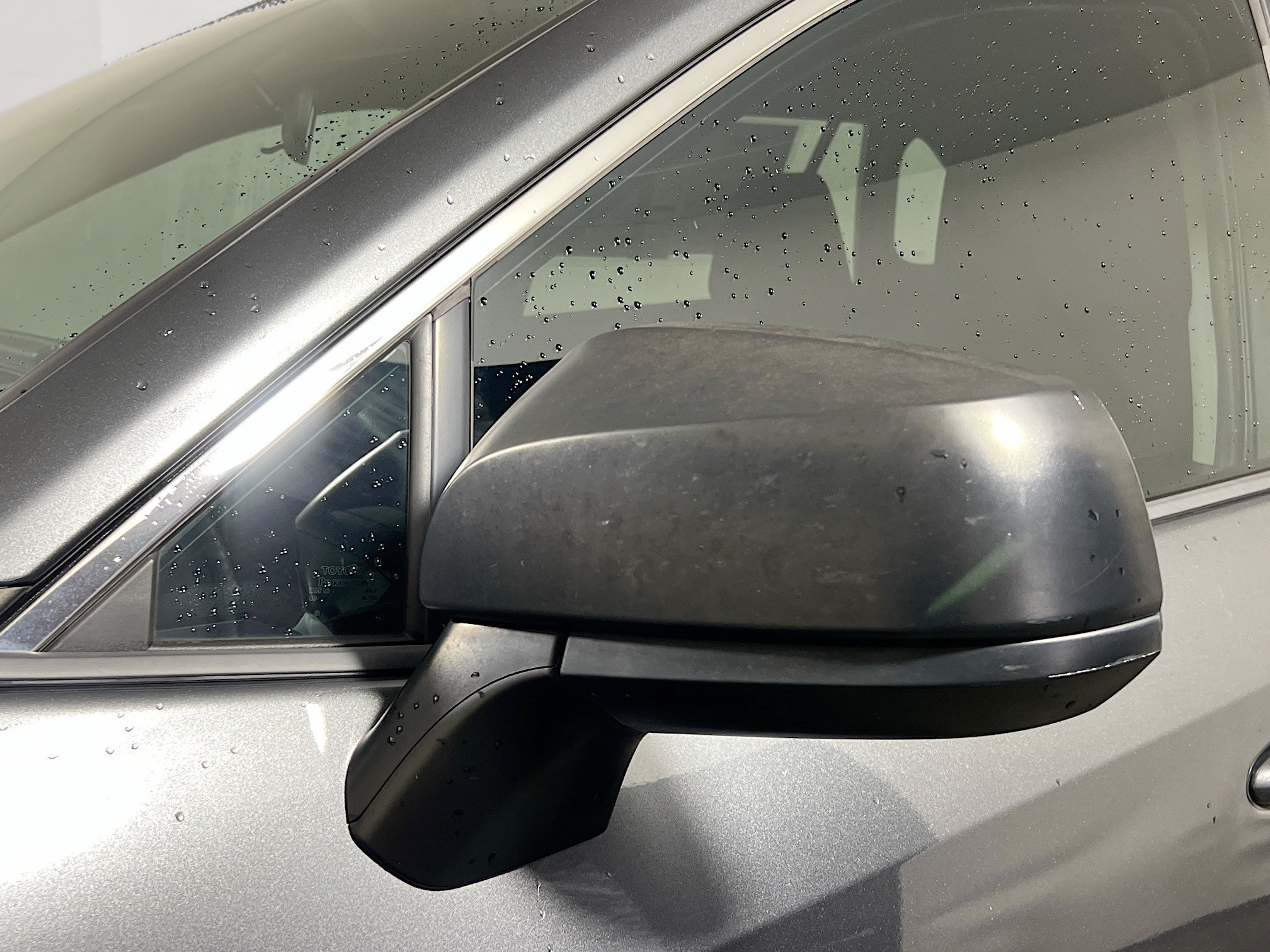 Used 2021 Toyota RAV4 LE FWD image 12