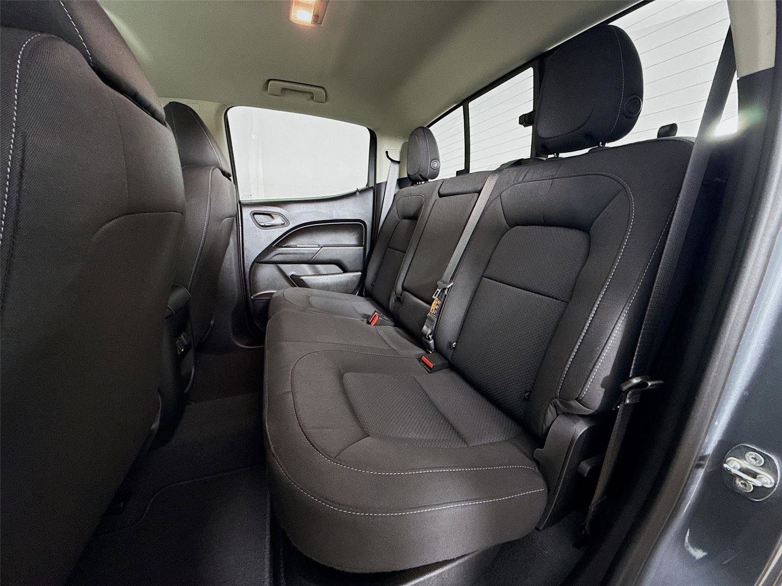 Used 2022 Chevrolet Colorado LT w/ LT Convenience Package image 23