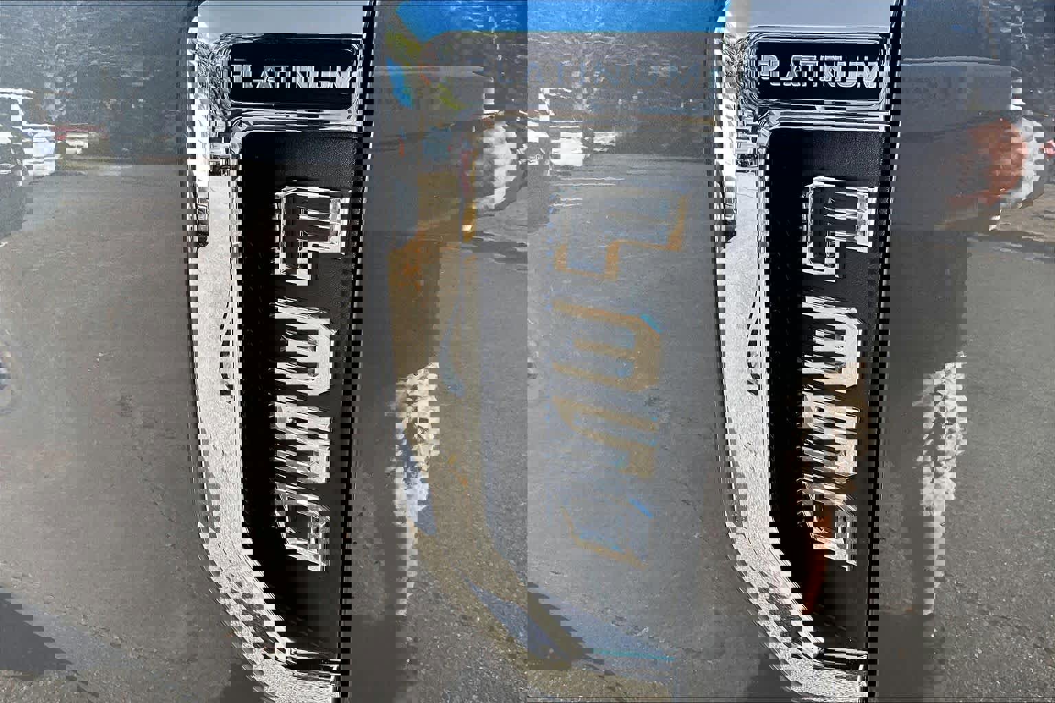 Used 2022 Ford F350 Platinum w/ FX4 Off-Road Package image 9