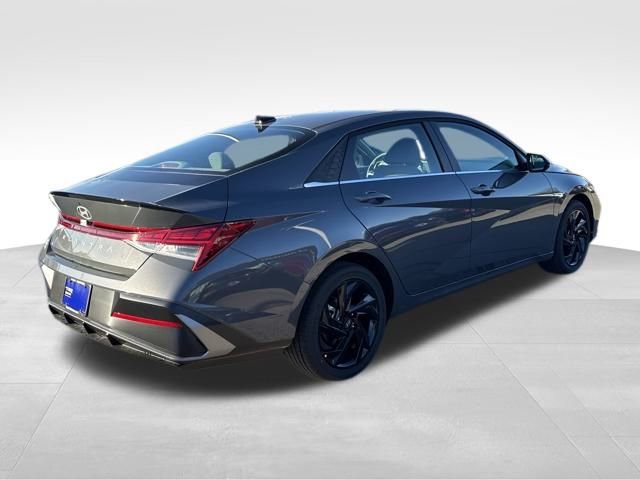 New 2026 Hyundai Elantra SEL Sport Premium FWD image 5