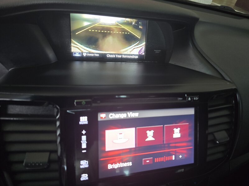 Used 2017 Honda Accord EX image 19