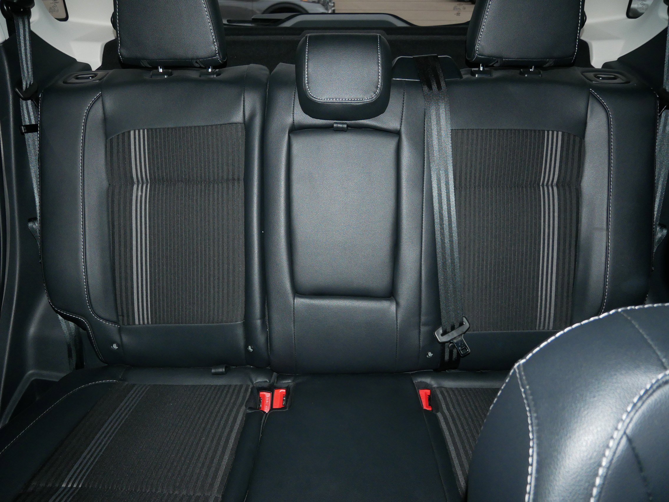 Certified 2022 Ford EcoSport SES AWD/4WD image 13