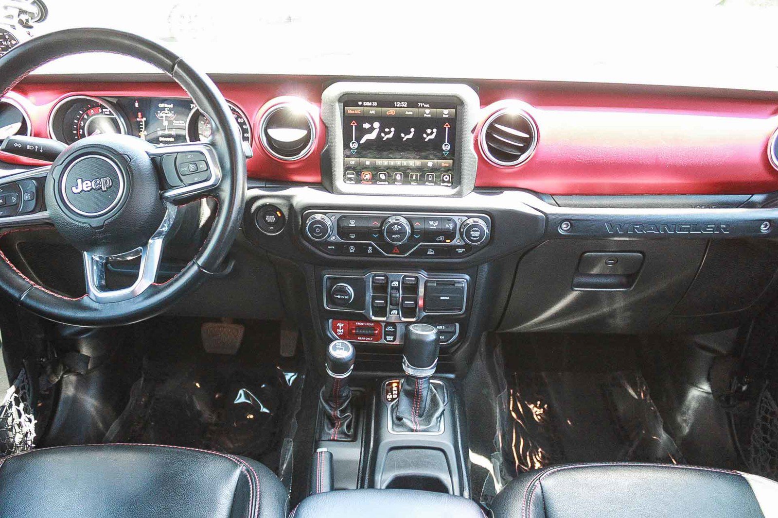 Used 2021 Jeep Wrangler Unlimited Rubicon AWD/4WD image 12