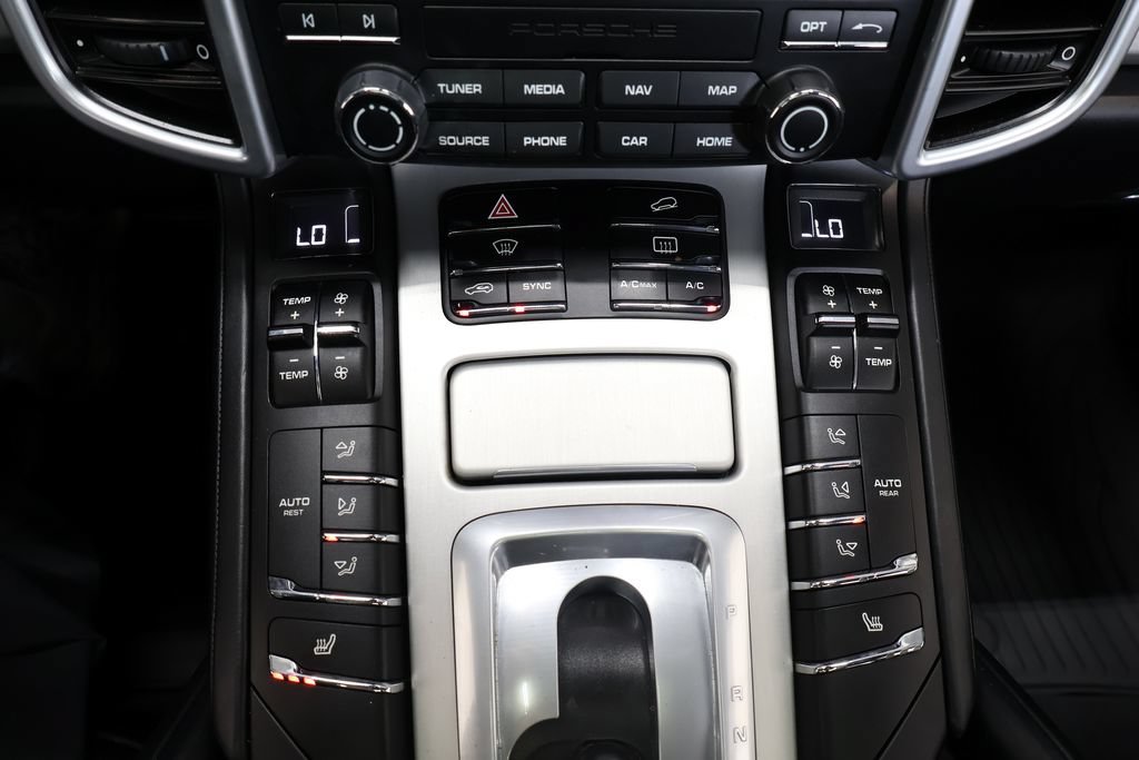 Used 2017 Porsche Cayenne GTS AWD/4WD image 35