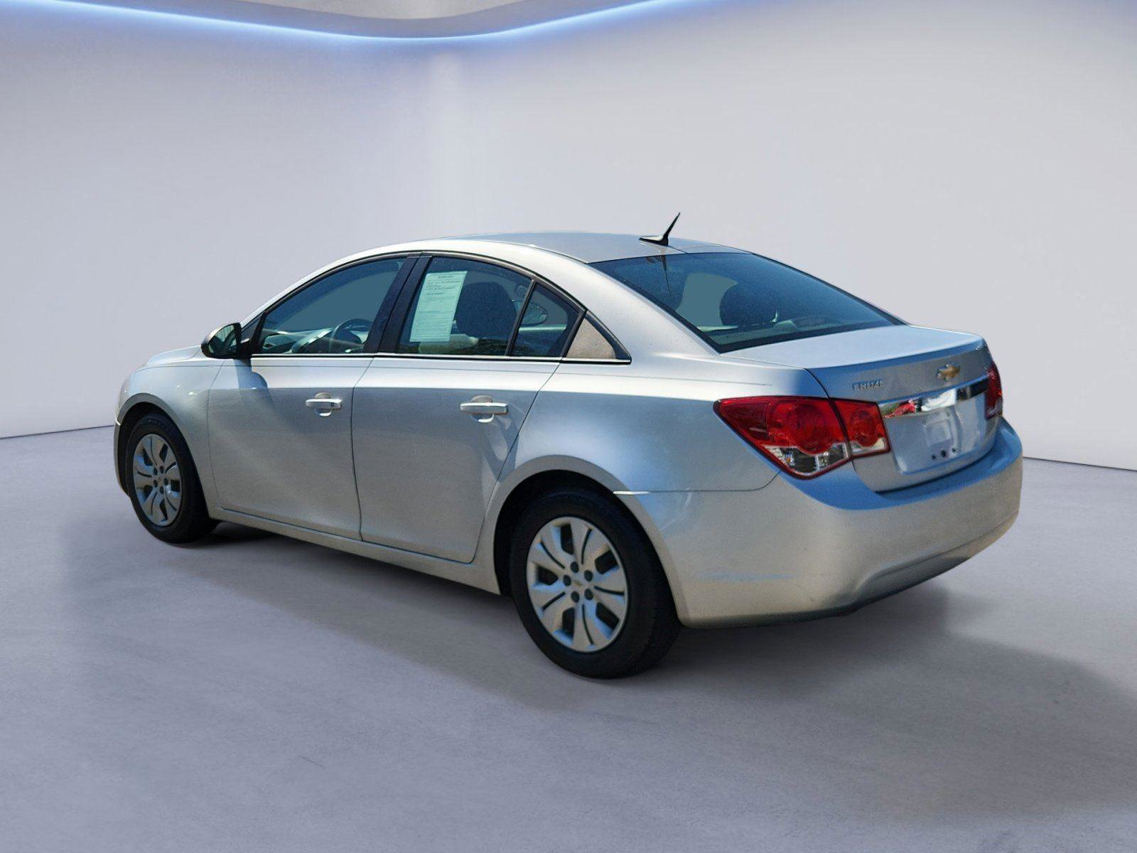 Used 2014 Chevrolet Cruze LS FWD image 5