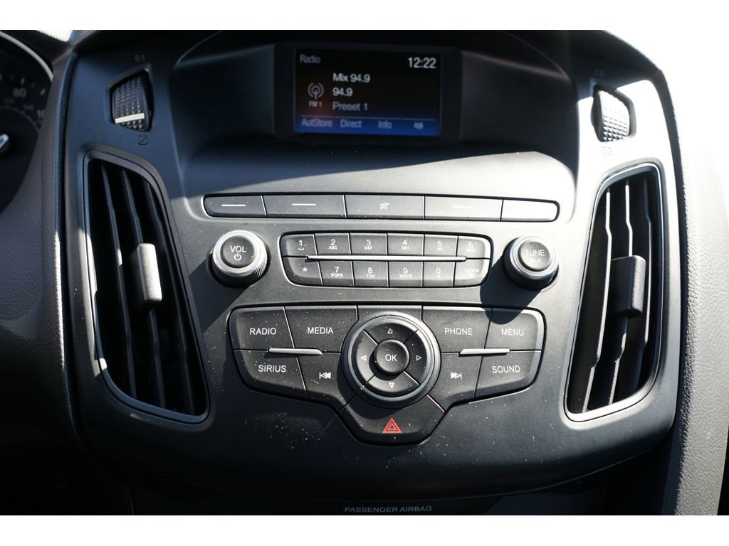 Used 2018 Ford Focus SE image 22
