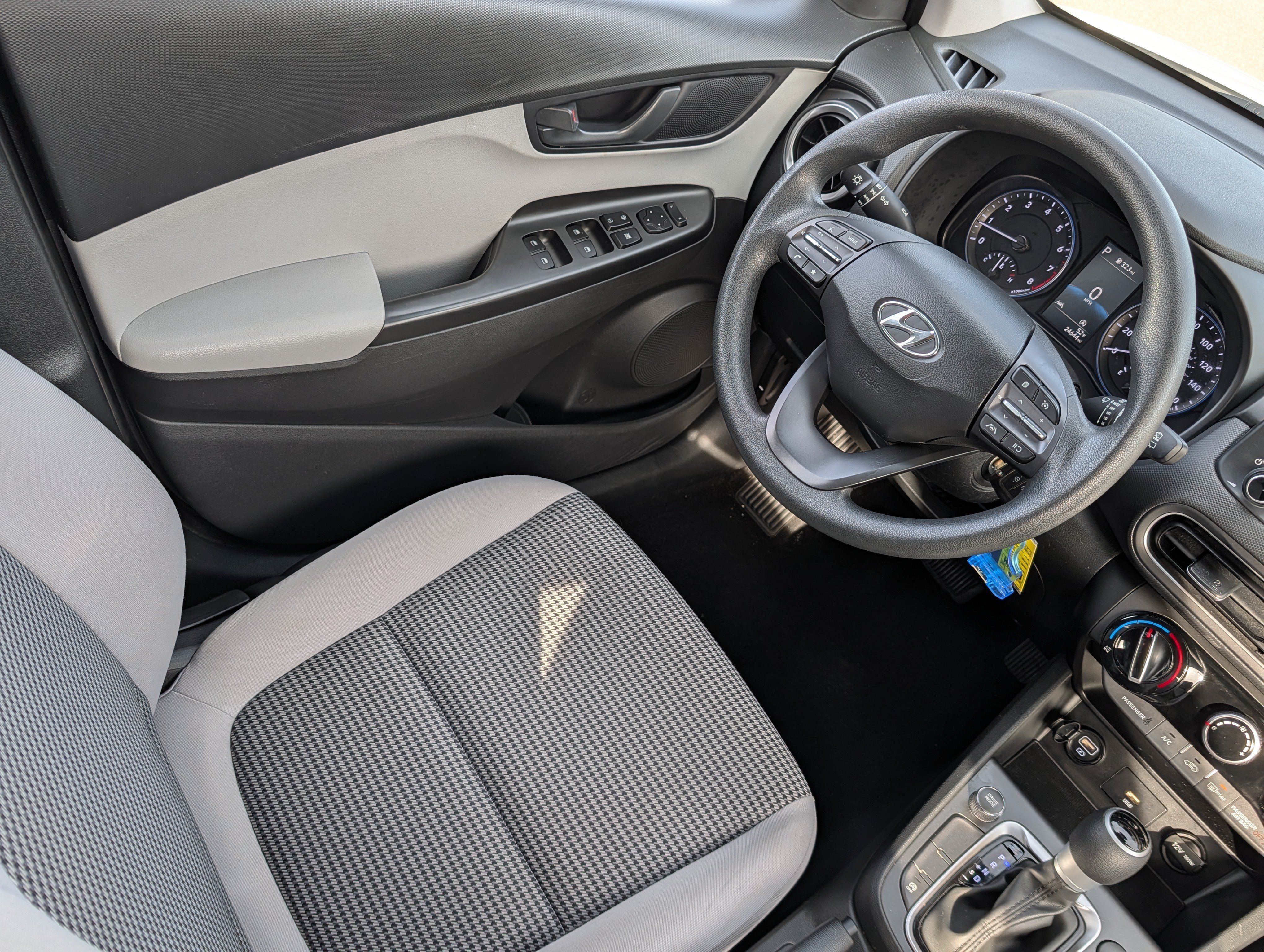 Certified 2023 Hyundai Kona SE AWD/4WD image 9