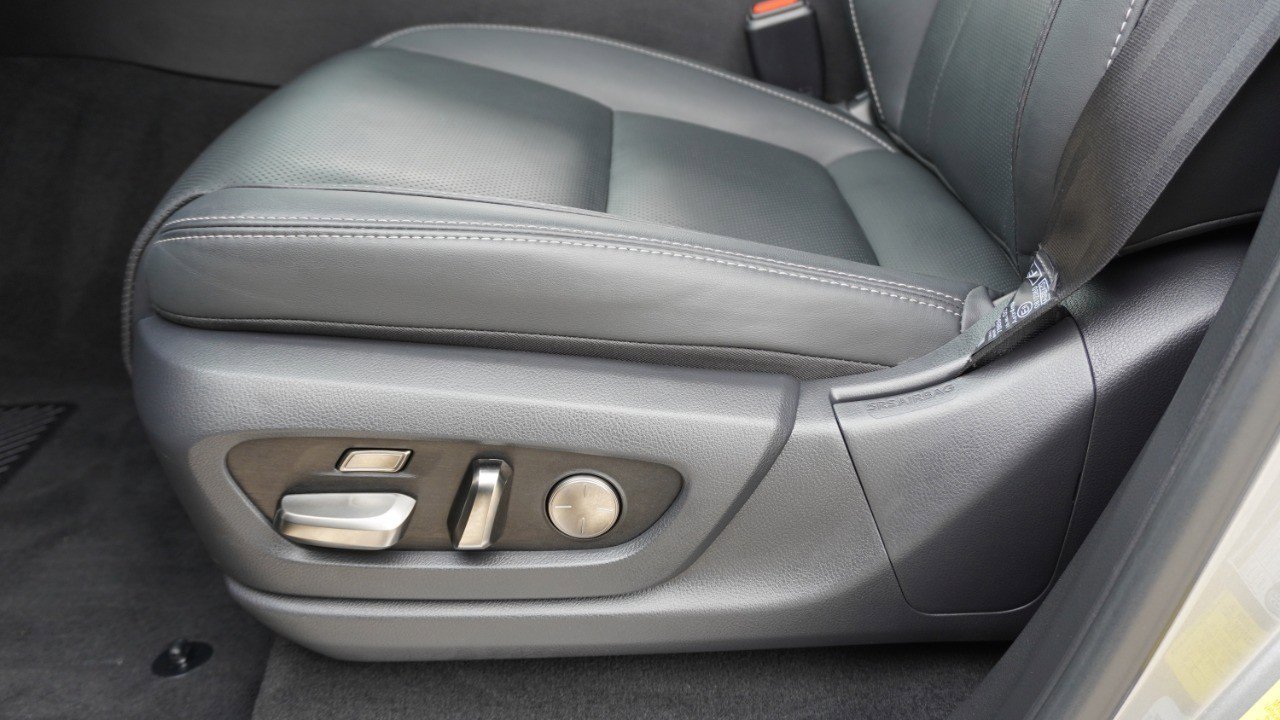 Used 2024 Lexus LX 600 4WD w/ Luxury Package image 25