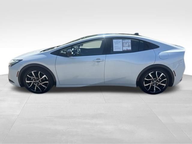 Used 2025 Toyota Prius Plug-In Hybrid w/ Limited Premium Package FWD image 2