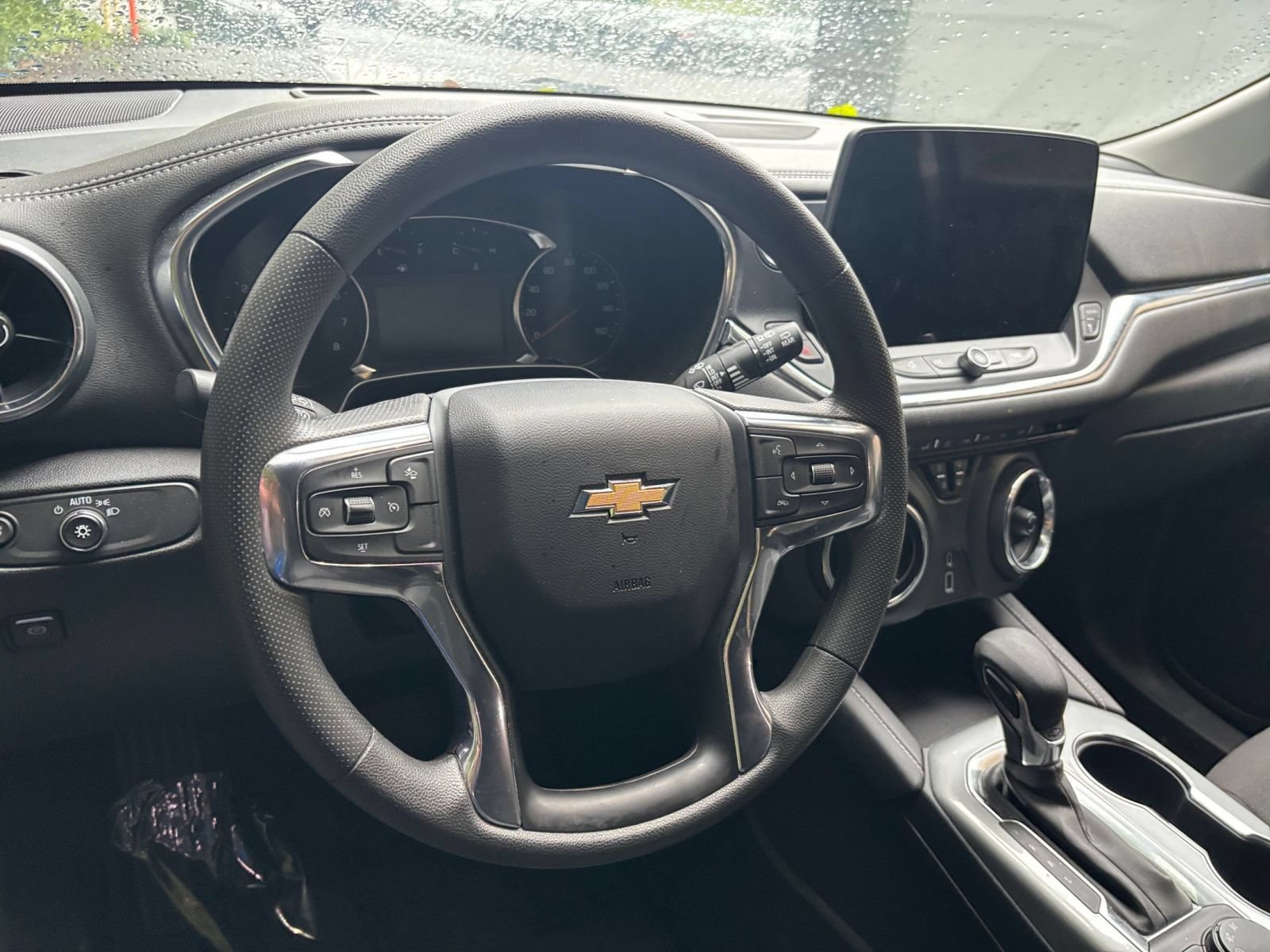 Used 2025 Chevrolet Blazer LT FWD image 29