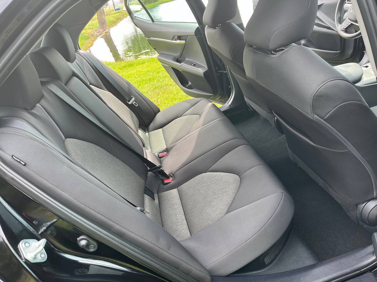 Used 2024 Toyota Camry LE FWD image 6