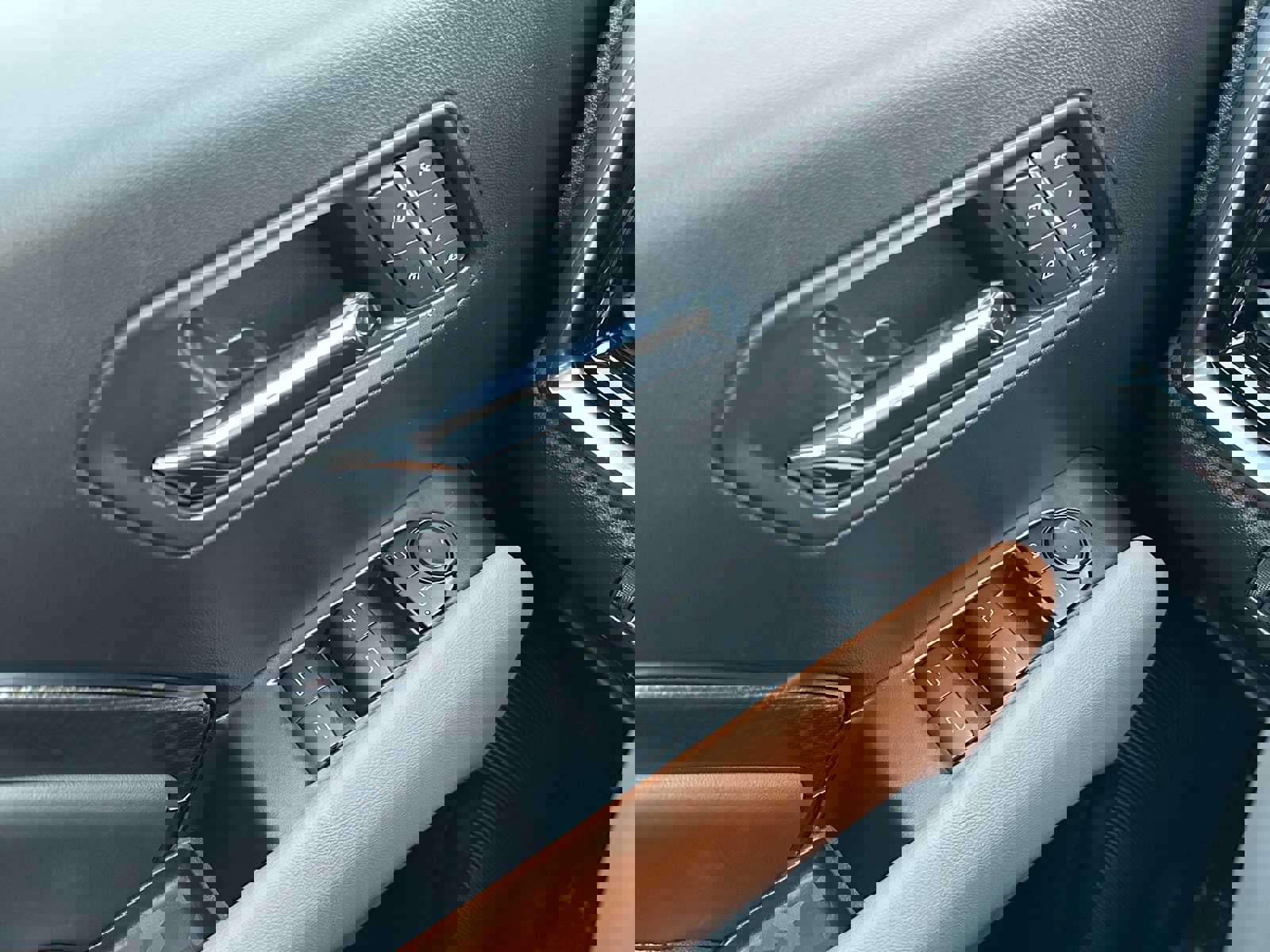 New 2026 GMC Canyon AT4 w/ Technology Plus Package image 32