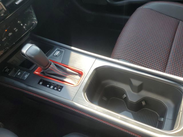 Certified 2025 Nissan Kicks SR image 29