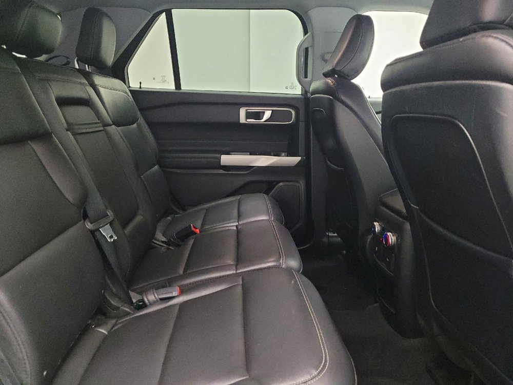 Used 2020 Ford Explorer XLT w/ Equipment Group 202A image 19