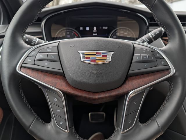 Used 2025 Cadillac XT5 Sportv w/ Technology Package AWD/4WD image 20