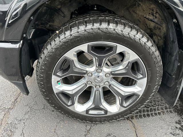 Used 2022 RAM 1500 Limited w/ Body-Colour Bumper Group image 8