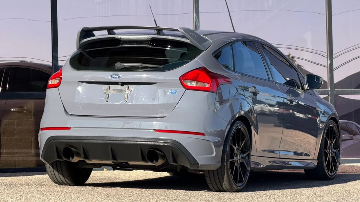 Used 2016 Ford Focus RS AWD/4WD image 13