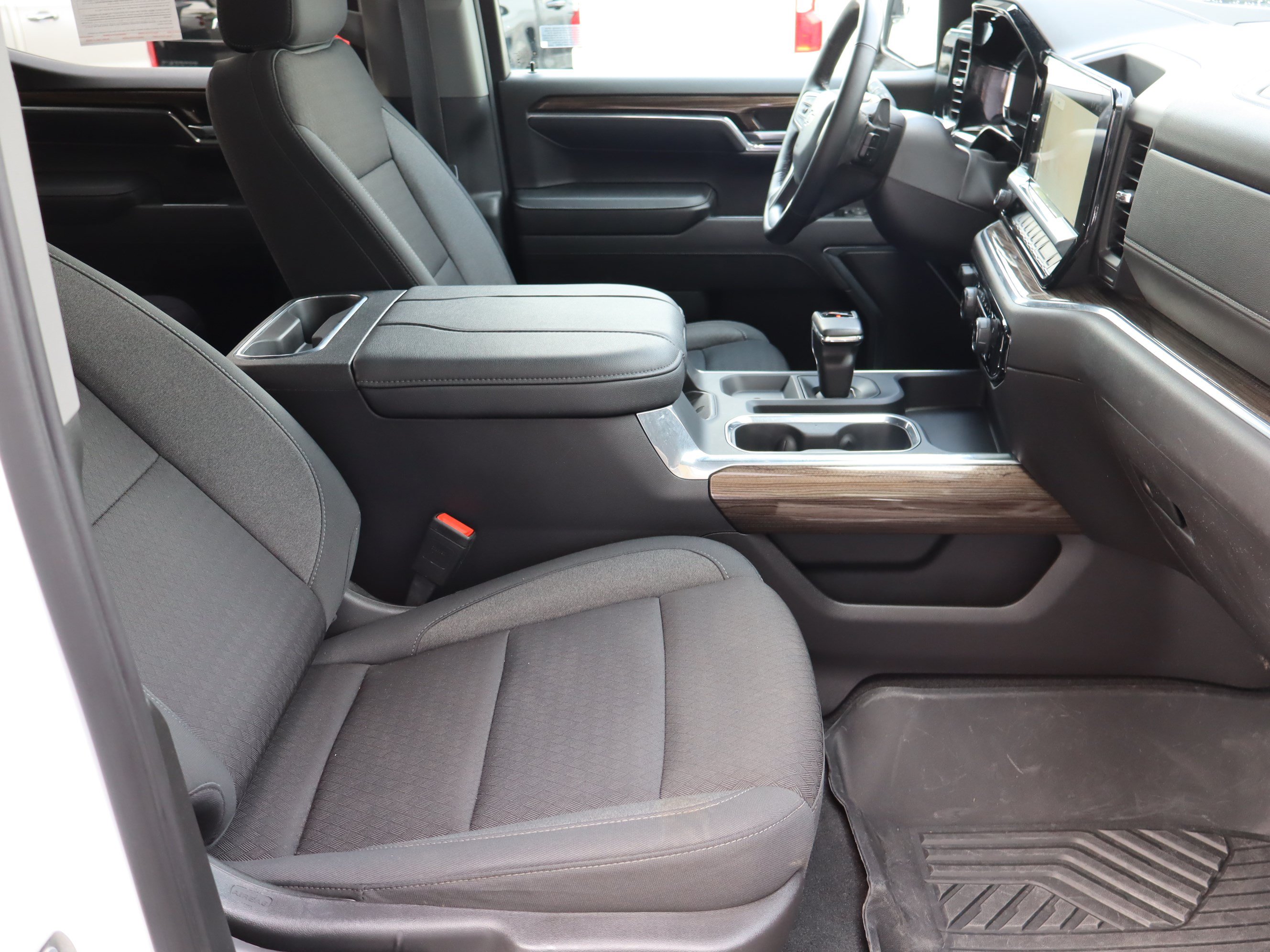 Used 2024 Chevrolet Silverado 1500 LT Trail Boss w/ Protection Package AWD/4WD image 37