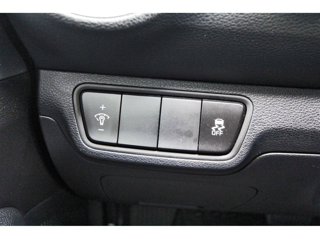 Used 2024 Kia Forte LXS image 19