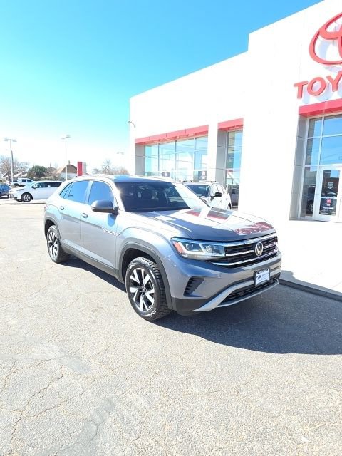 Used 2022 Volkswagen Atlas Cross Sport SE image 6