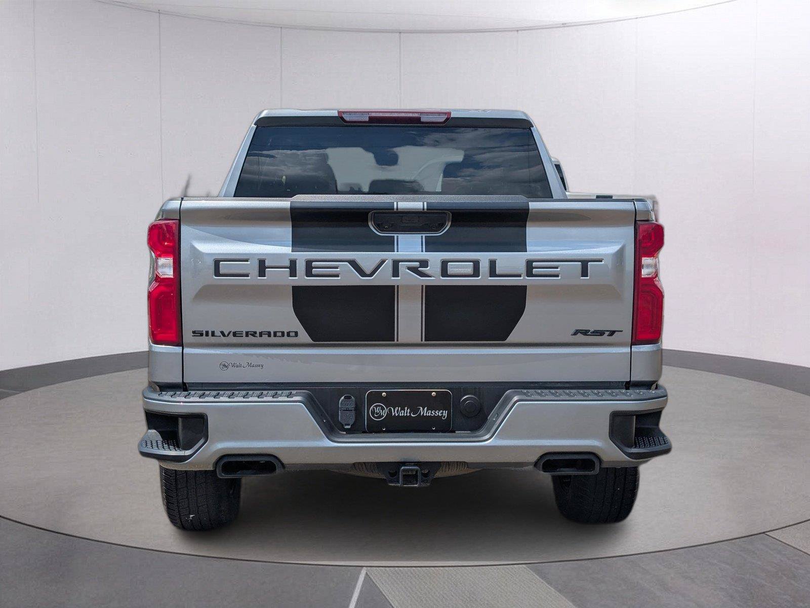 Used 2023 Chevrolet Silverado 1500 RST w/ Rally Edition AWD/4WD image 4