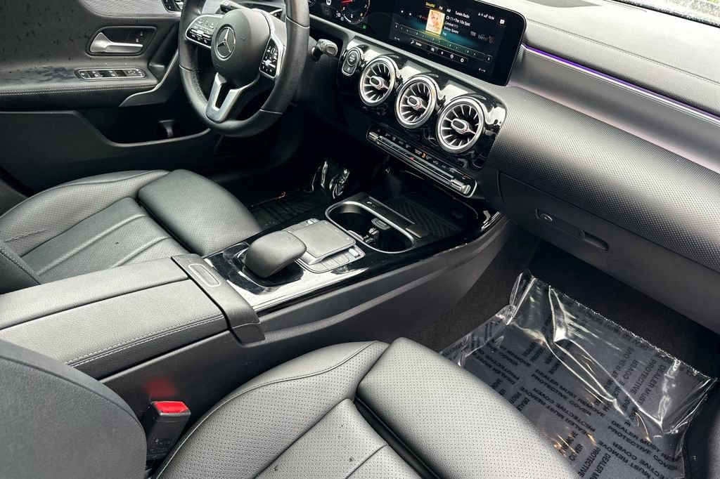 Used 2021 Mercedes-Benz CLA 250 image 14