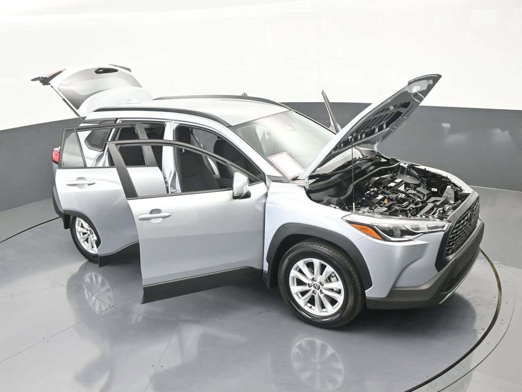 Used 2023 Toyota Corolla Cross LE image 65