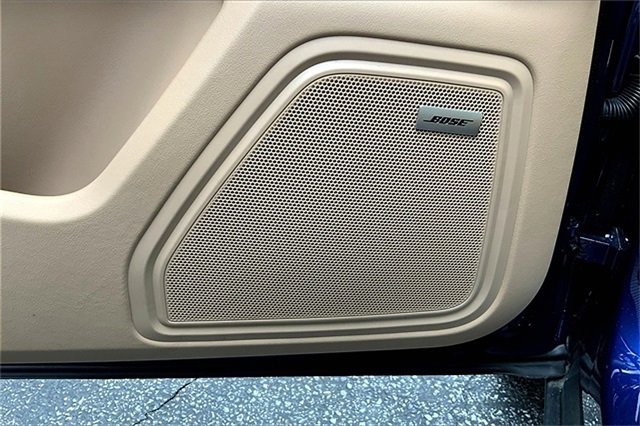 New 2025 Porsche Macan Turbo image 33