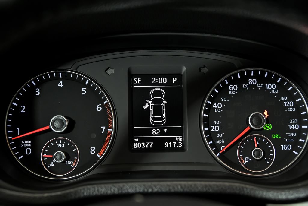 Used 2014 Volkswagen Passat 2.5 SE FWD image 18