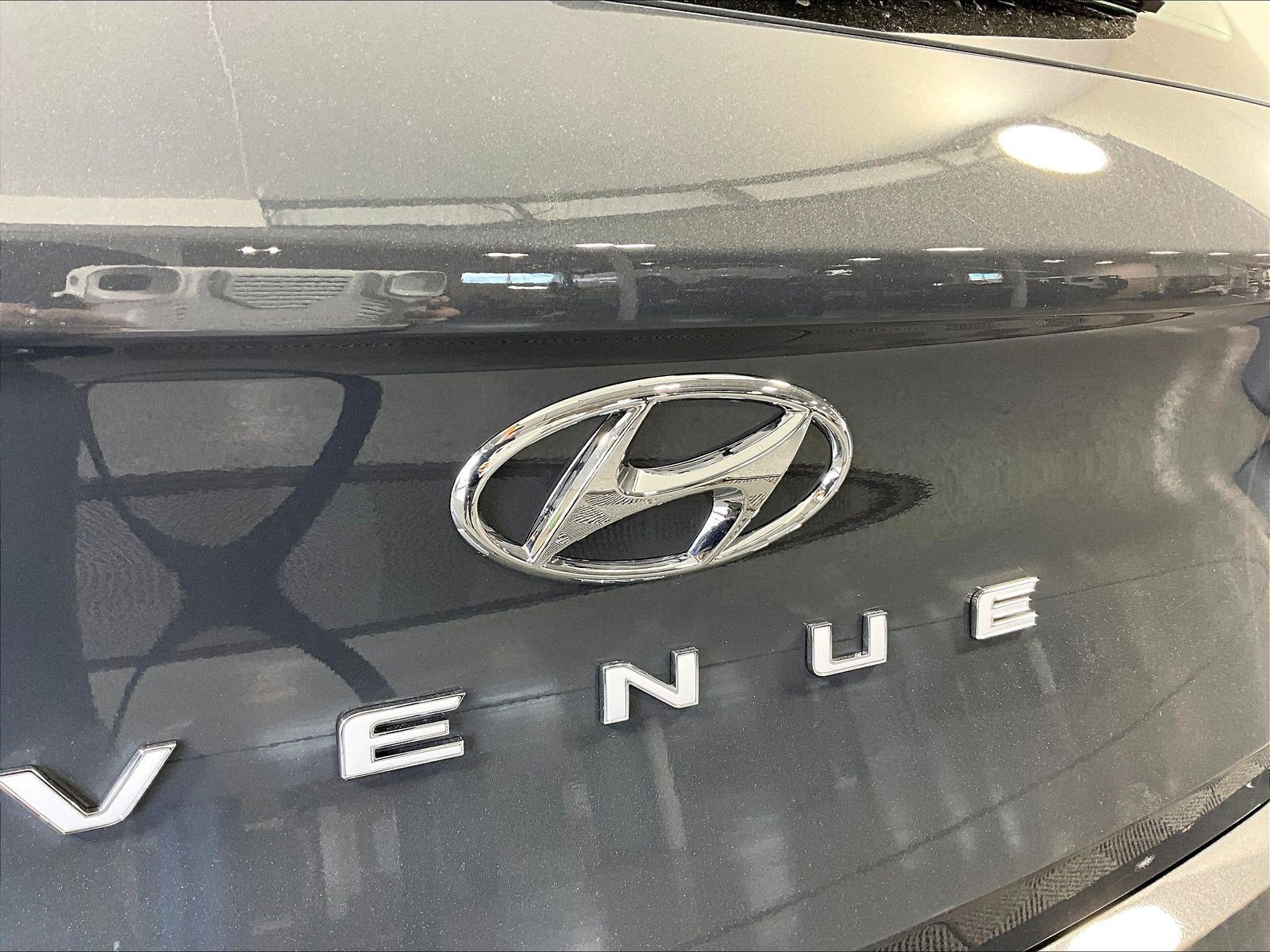 New 2026 Hyundai Venue SEL FWD image 14