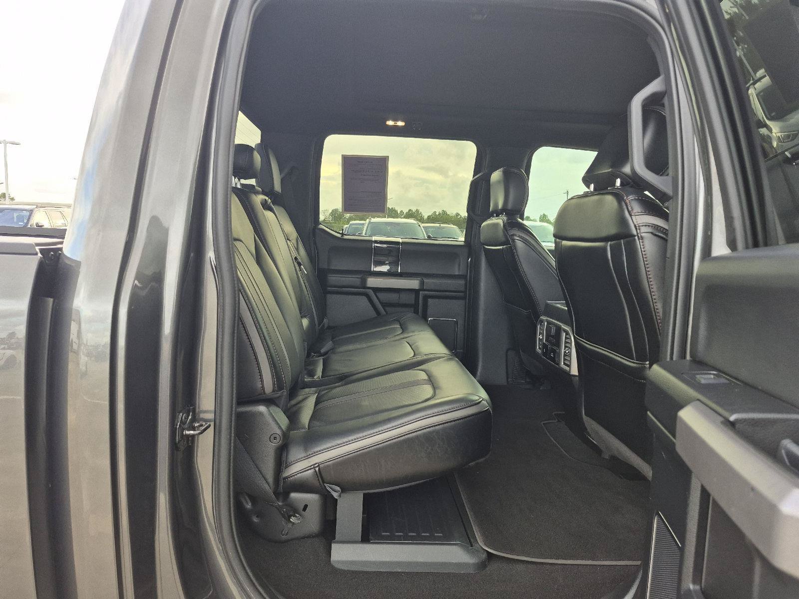 Certified 2020 Ford F250 Platinum w/ FX4 Off-Road Package AWD/4WD image 11