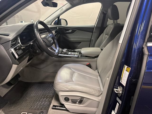 Used 2022 Audi Q7 3.0T Premium Plus w/ Premium Plus Package AWD/4WD image 9