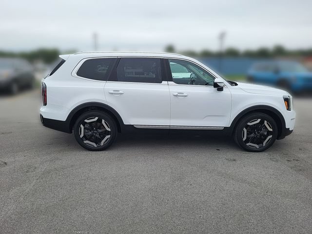 Certified 2023 Kia Telluride EX w/ EX Captain's Chair Package FWD image 8