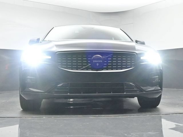 Used 2024 Volvo S60 B5 Plus w/ Climate Package FWD image 37