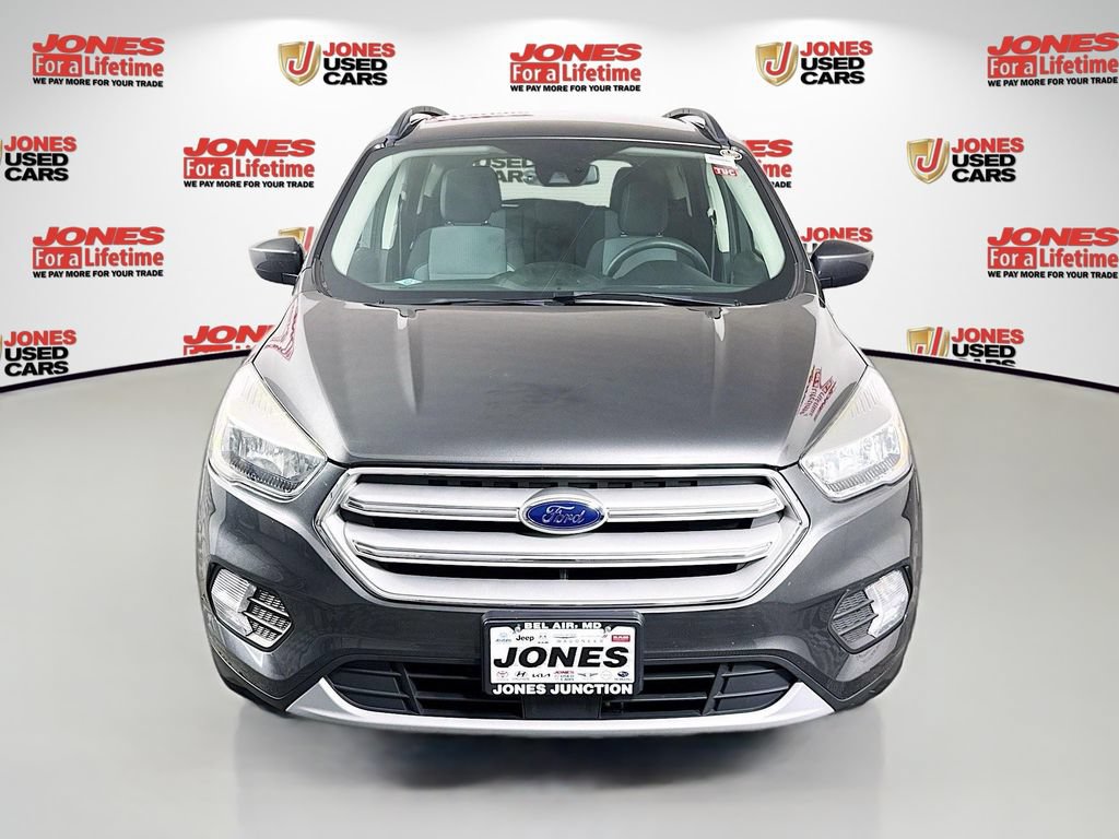 Used 2018 Ford Escape SE w/ Ford Safe & Smart Package FWD image 10