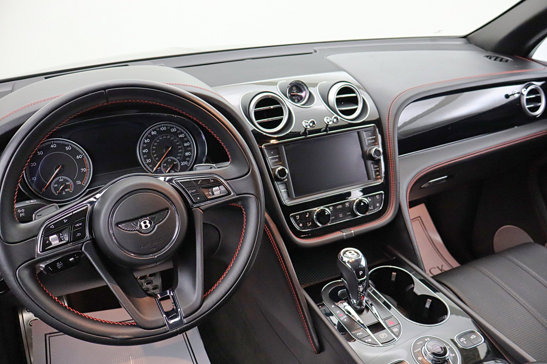 Certified 2017 Bentley Bentayga image 30