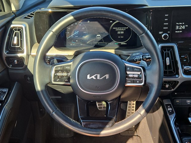 Used 2023 Kia Sorento SX Prestige image 19